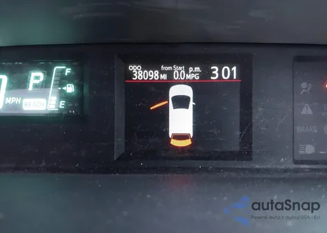 2013 Toyota Prius C Three z USA, uszkodzony, nr VIN JTDKDTB36D1535629